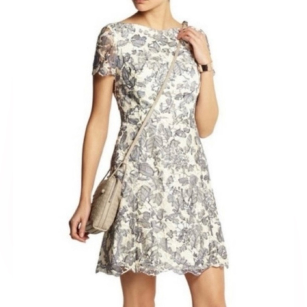 Tory Burch Summer Guipure Lace Dress size 4 style 51141440